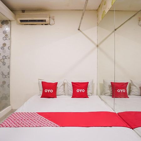 Super Oyo Capital O 92633 Spring Hotel Gubeng Surabaya Exterior photo